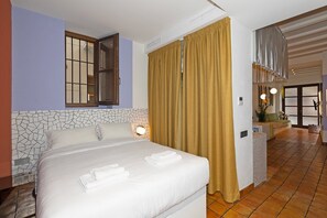 1 bedroom, iron/ironing board, Internet, bed sheets