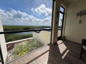 Interior - 3-bedroom townhome in fabulous Longboat Key with stunning views and boat dock (Longboat Key)