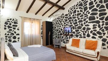 3 chambres, fer et planche Ă repasser, Wi-Fi, draps fournis