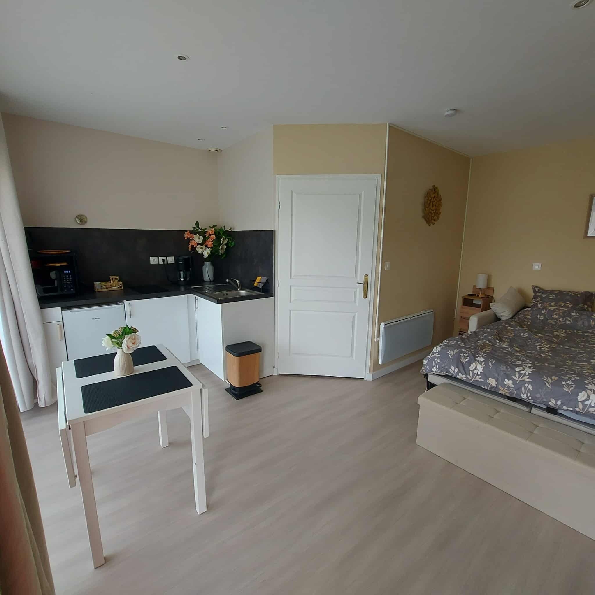 1 chambre, accès Internet, draps fournis