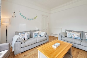 House | 4 bedrooms - Host Stay Seashells (Bridlington)