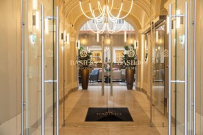 Reception - Basiliq Hotel (Budapest)