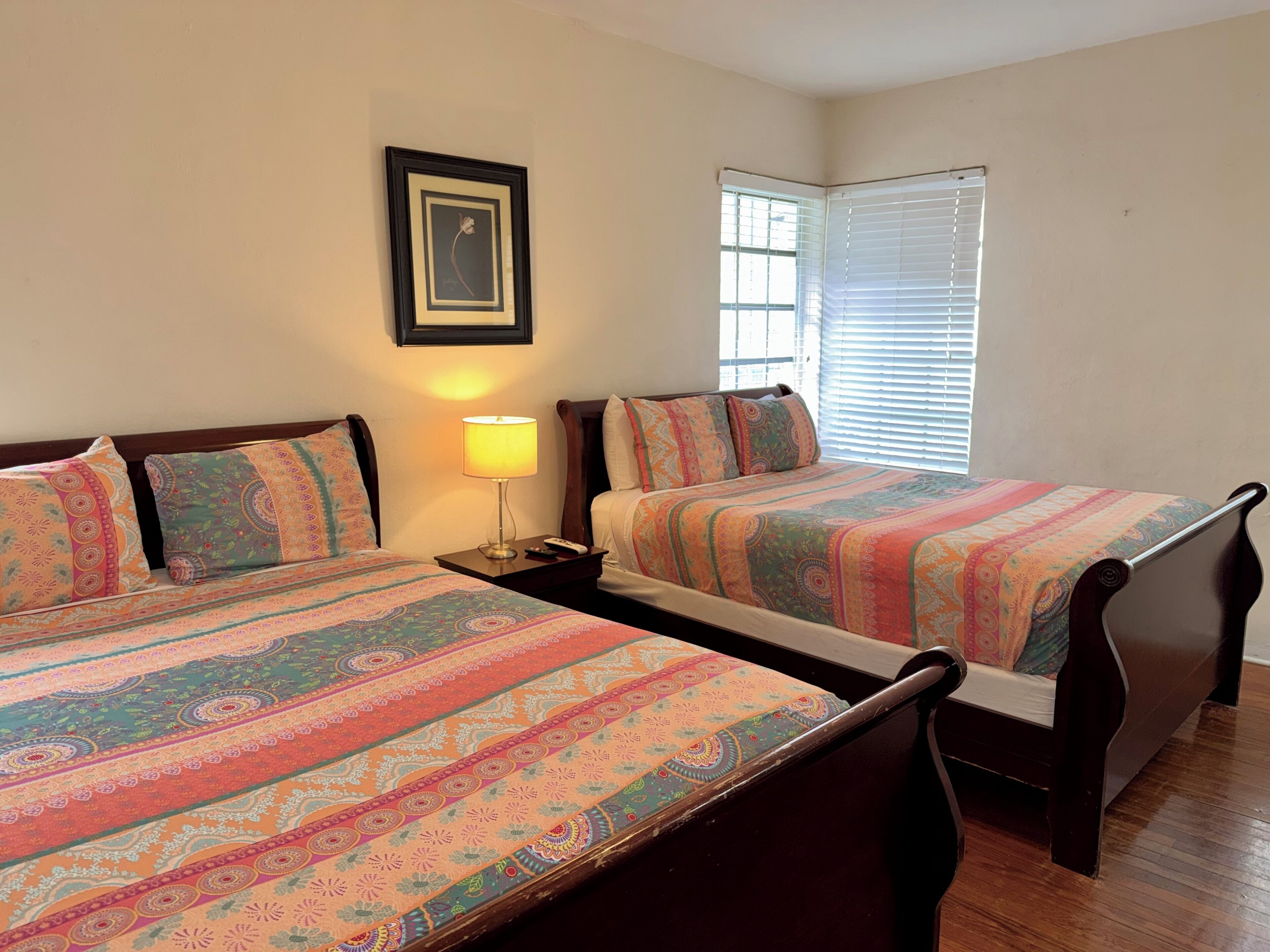 2 bedrooms, desk, iron/ironing board, travel crib