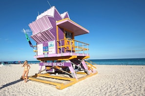 Beach nearby - South Beach! #5, 2 Queen Beds, Futon, FREE Parking (Miami Beach)