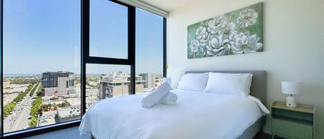 Bügeleisen/Bügelbrett, WLAN, Bettwäsche