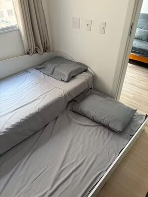 Iron/ironing board, WiFi, bed sheets - Barra Funda, Allianz, Memorial América Latina (São Paulo)