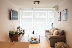 TV, offices - HOM l WiFi Calefaccion Parking Lavadora Metro 4min (Santiago)