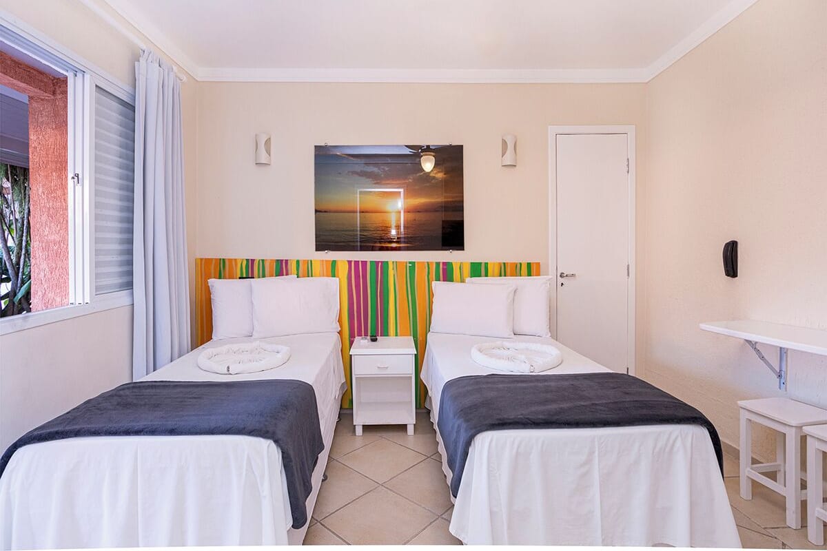 Habitación con 2 camas individuales