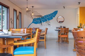 Desayuno buffet incluido todos los días