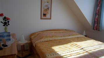 2 Schlafzimmer, BĂŒgeleisen/BĂŒgelbrett