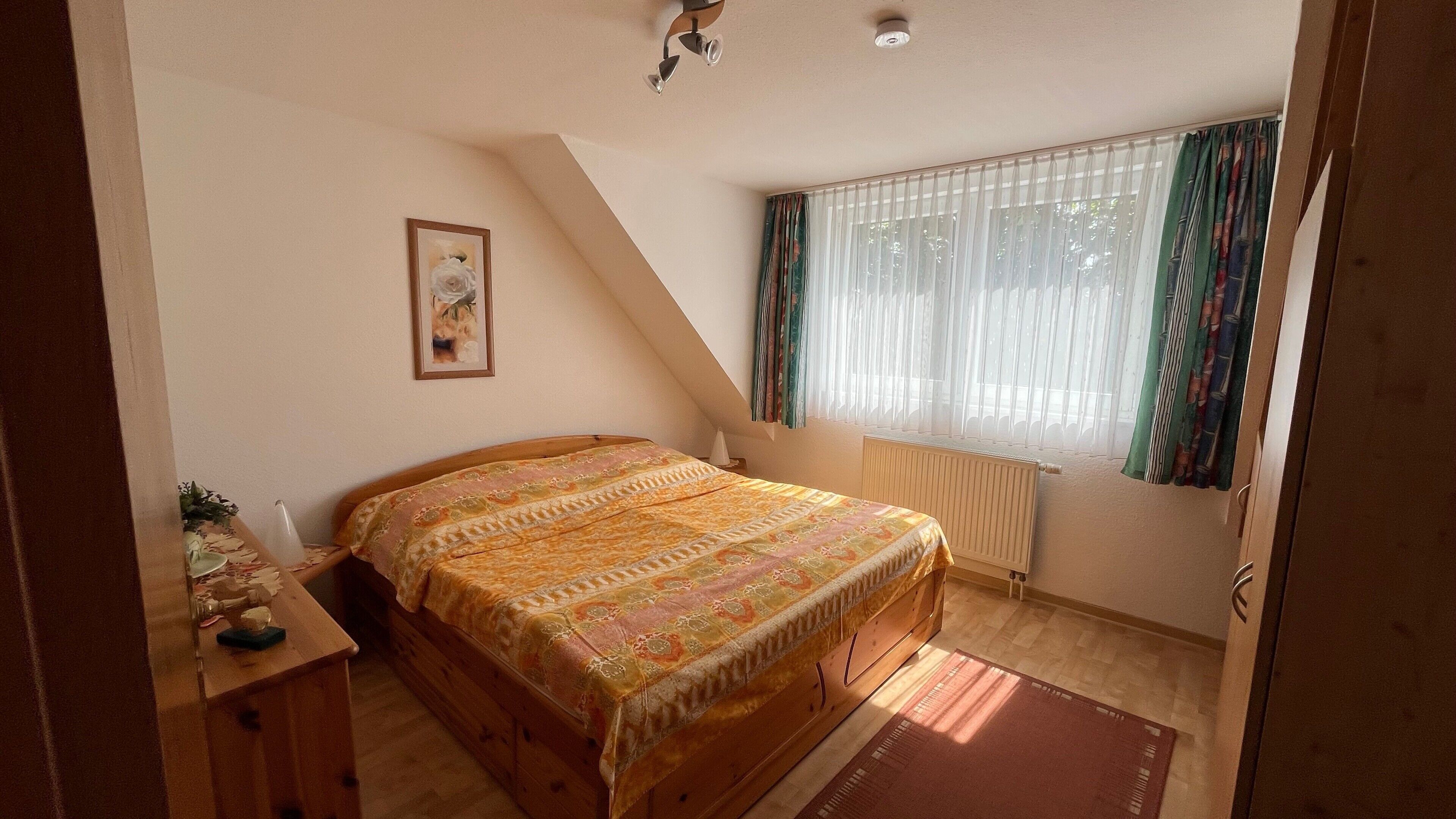 2 bedrooms, iron/ironing board