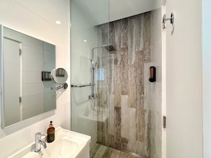 Bathroom - The Condado Terrace Condo (San Juan)