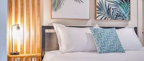 4 عدّة غرف نوم وواي فاي مجانًا وملاءات أسرّة