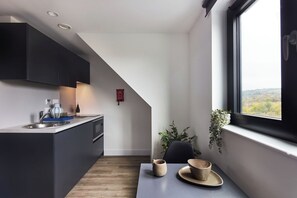 Studio, Non Smoking | Private kitchen - Student Only Hollis Wharf (Bath)