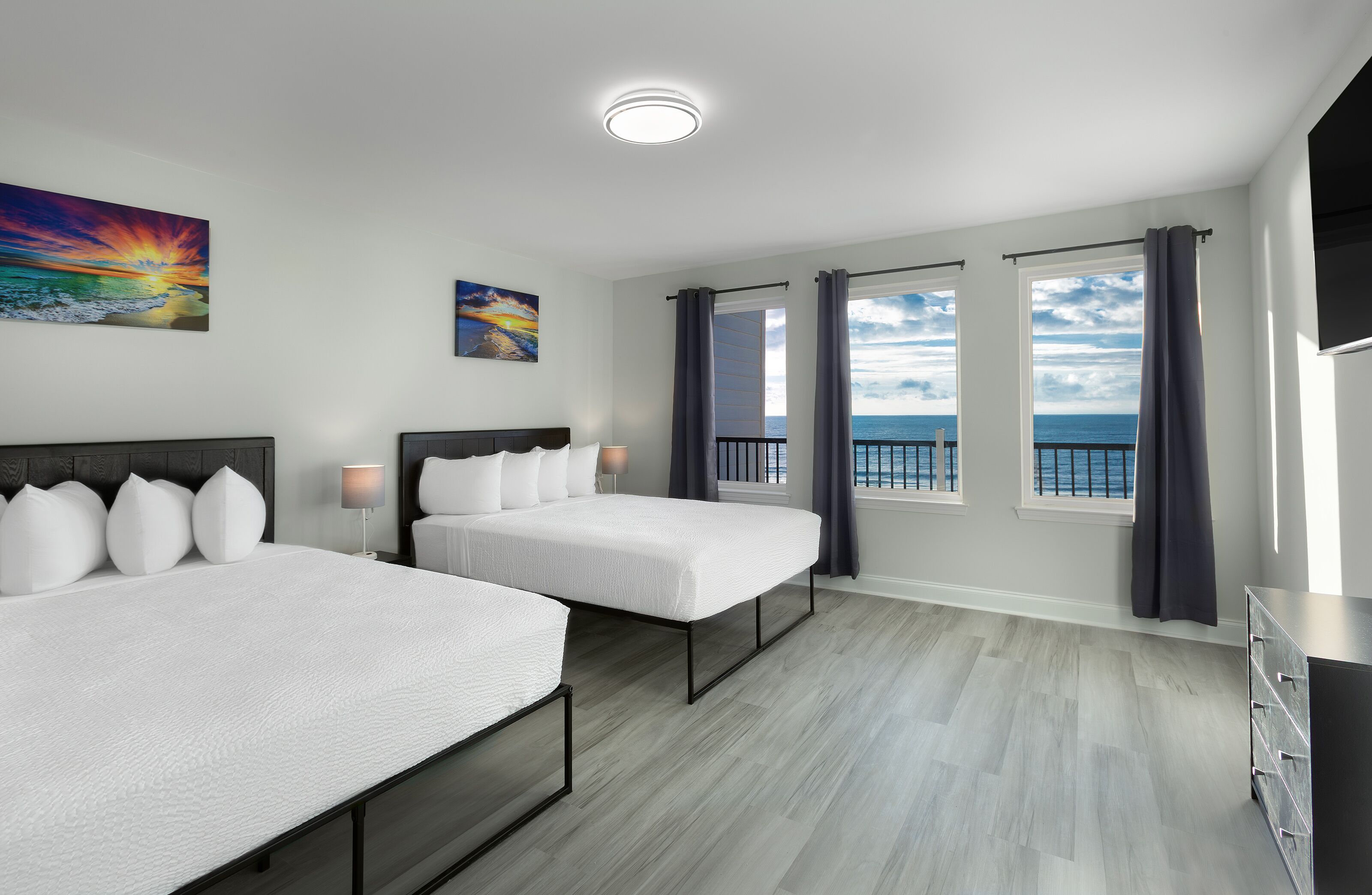 3 habitaciones, tabla de planchar con plancha, wifi y ropa de cama 