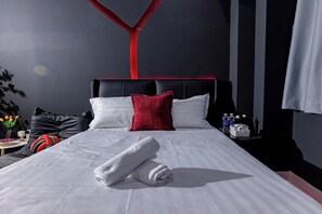 Standard Room | Premium bedding, down comforters, memory foam beds, desk - ORI HOME (thanh pho ho chi minh)