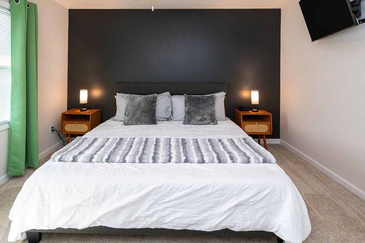 3 soverom, strykejern/-brett, wi-fi og sengetøy