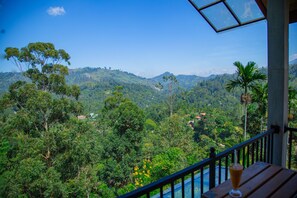Habitación doble Deluxe, aire acondicionado, vista a la montaña | Vista desde la habitación