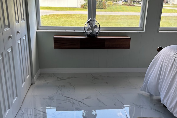 3 slaapkamers, een bureau, een strijkplank/strijkijzer, gratis wifi