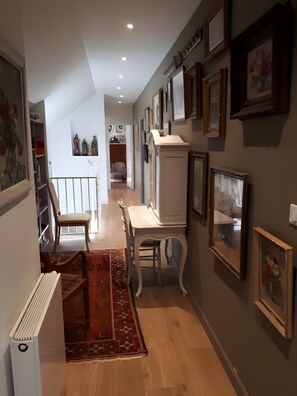 Interior - By the Water – Guest Room (Guipavas)