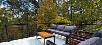 Lost Ridge Retreat-5Bed,3Bath, Hot Tub-25 Miles Hiking Trails Out The Front Door