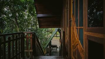 Doppelzimmer, Bergblick | Terrasse/Patio