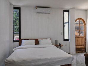 3 makuuhuonetta, silitysrauta/-lauta, Wi-Fi, vuodevaatteet