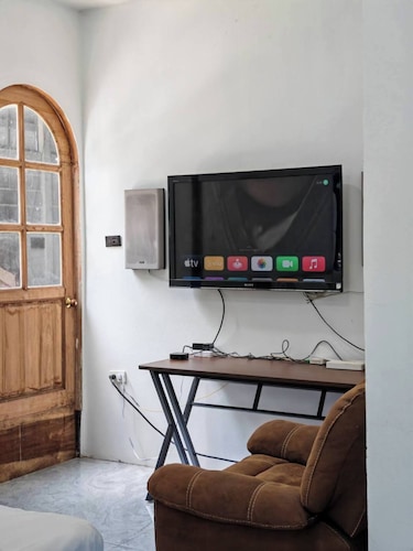 Fantastic 3-bedroom with AC in charming in Pattaya Chon Buri