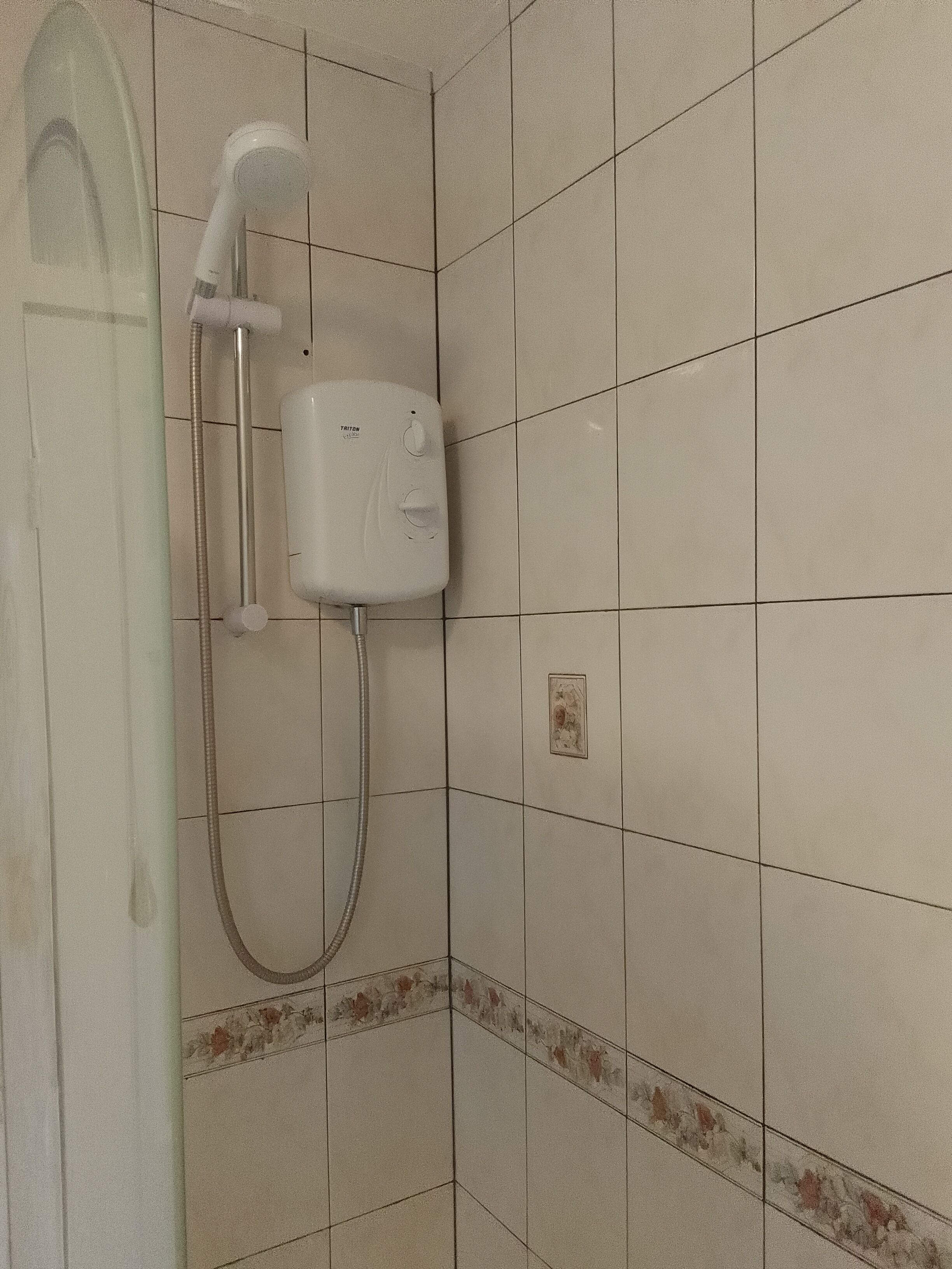 Toalhas de banho, papel higiênico