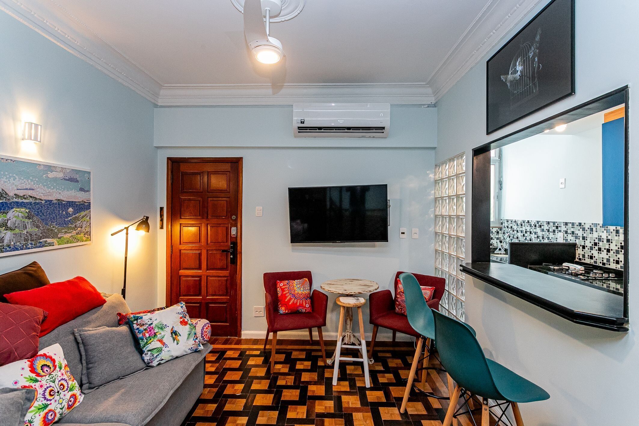 Apartment | Living area | Flat-screen TV