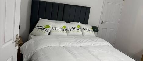 1 soverom, strykejern/-brett, wi-fi (inkludert) og sengetøy