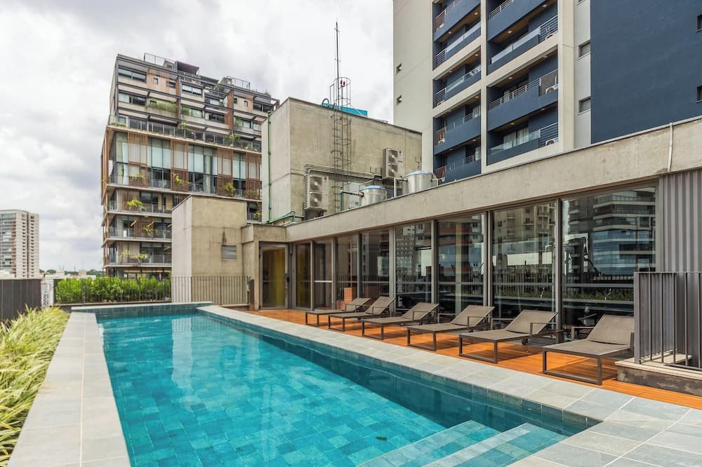 Modern Accommodations in a Building With a Pool in the Heart of SP - Yhes