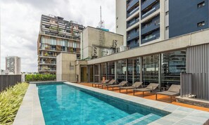 Pool - Modern Accommodations in a Building With a Pool in the Heart of SP - Yhes (São Paulo)