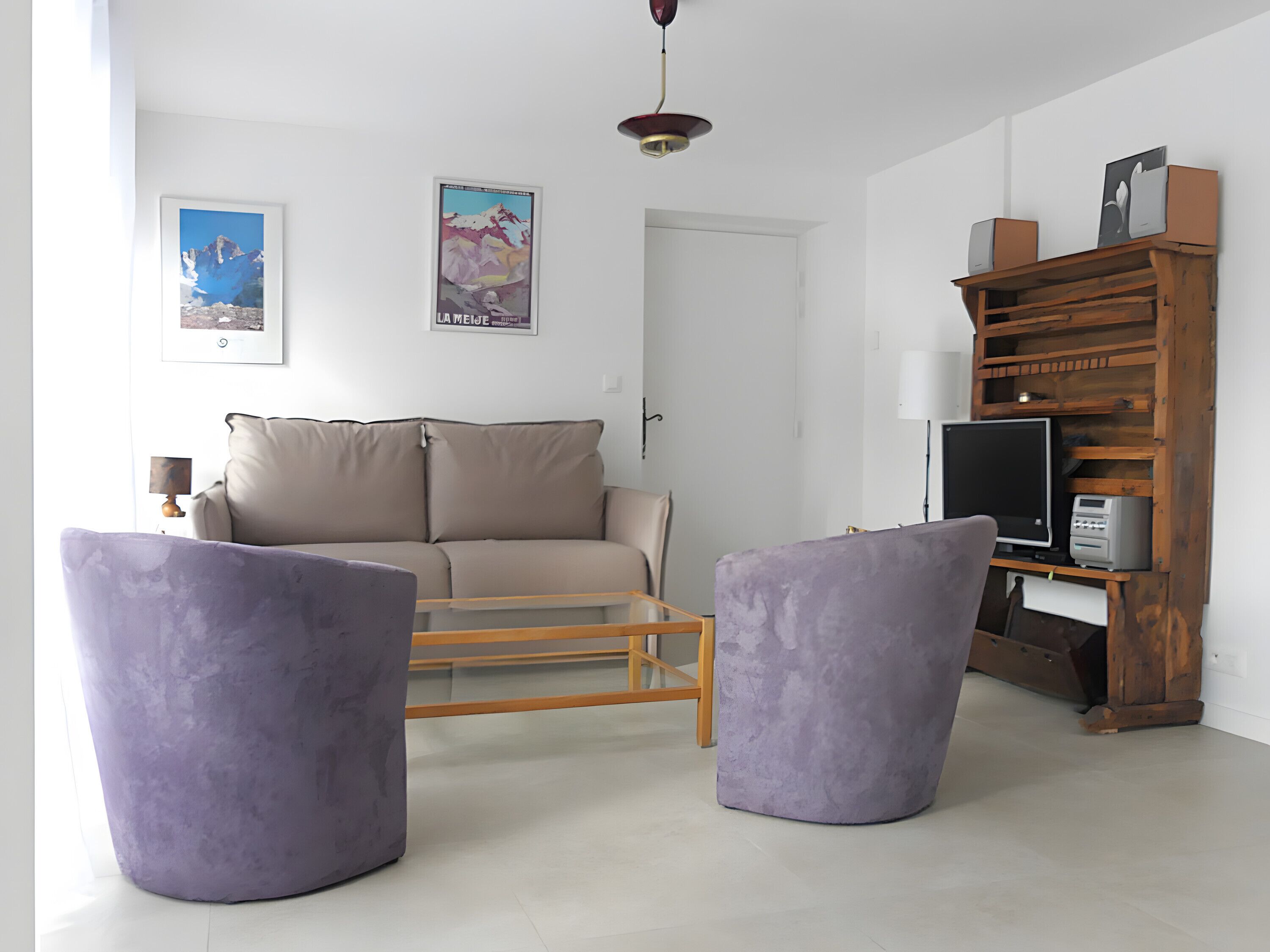 Bordtennis og stereoanlegg