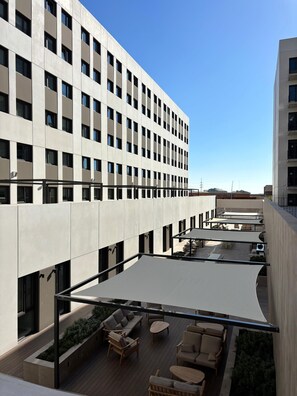 Exterior - Yugo Terrassa (Terrassa)