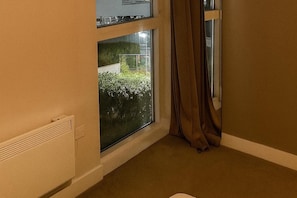 Interior - Apt - Sleeps 2 - Parking - Station Close (Manchester)