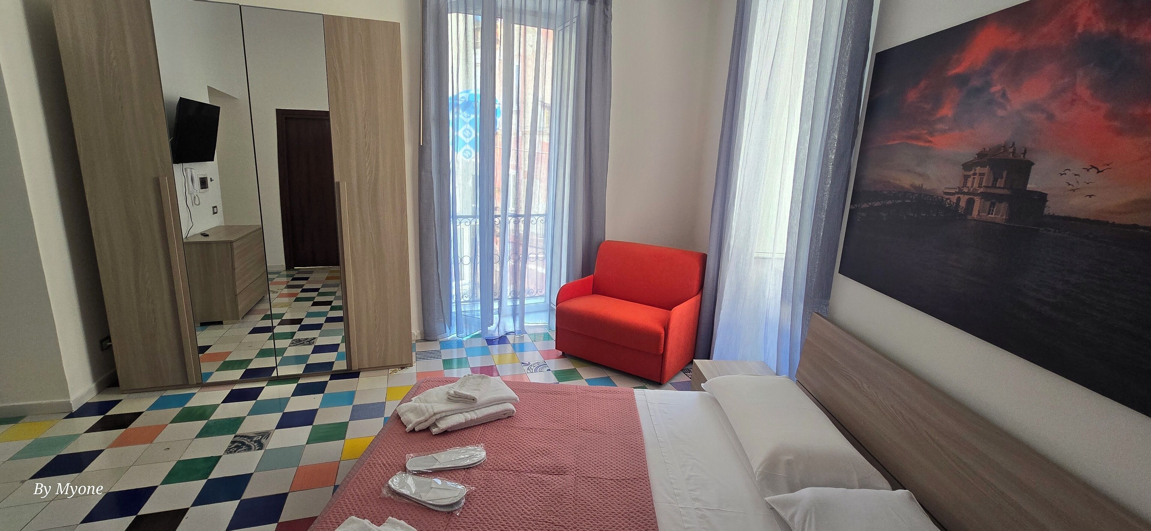 1 habitación, tabla de planchar con plancha, wifi y ropa de cama 