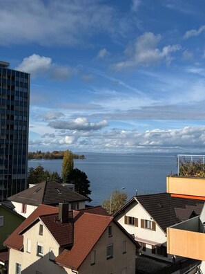 View from property - Apartment mit Seesicht und Balkon 1 min zum See (Rorschach)