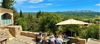 Atelier Aguilar at Refugi Lo Cortals
Peace, nature + southern French lifestyle