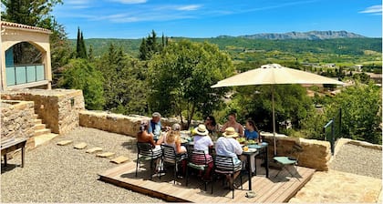 Atelier Aguilar at Refugi Lo Cortals
Peace, nature + southern French lifestyle