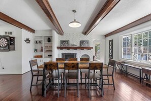 Dining - Hot Tub Oasis: Relaxing and Spacious Home (Raleigh)