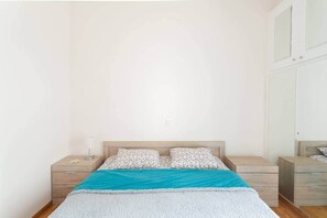 1 makuuhuone, silitysrauta/-lauta, Wi-Fi, vuodevaatteet