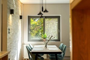 Dining - Beachside Family Apartment - Available per month (Voula)