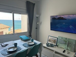 Interior - APARTMENT WITH FANTASTIC SEA VIEW NEXT TO THE BEACH SWIMMING POOL PARKING WIFI (SITGES)