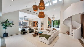 Interior - Resort-Style Southampton Estate Steps from Shinnecock Hills Golf Club (Southampton)