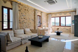 Living area - Casa Buganvilla in the heart of La Vall de Laguar (VC)