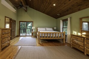 3 bedrooms, free WiFi, bed sheets