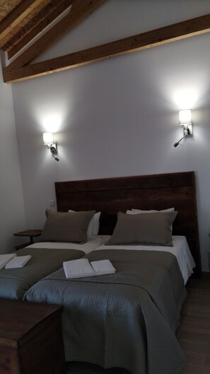 Double or Twin Room, Kitchenette, Courtyard View