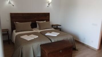 Double or Twin Room, Kitchenette, Courtyard View | Blackout curtains, iron/ironing board, rollaway beds, free WiFi