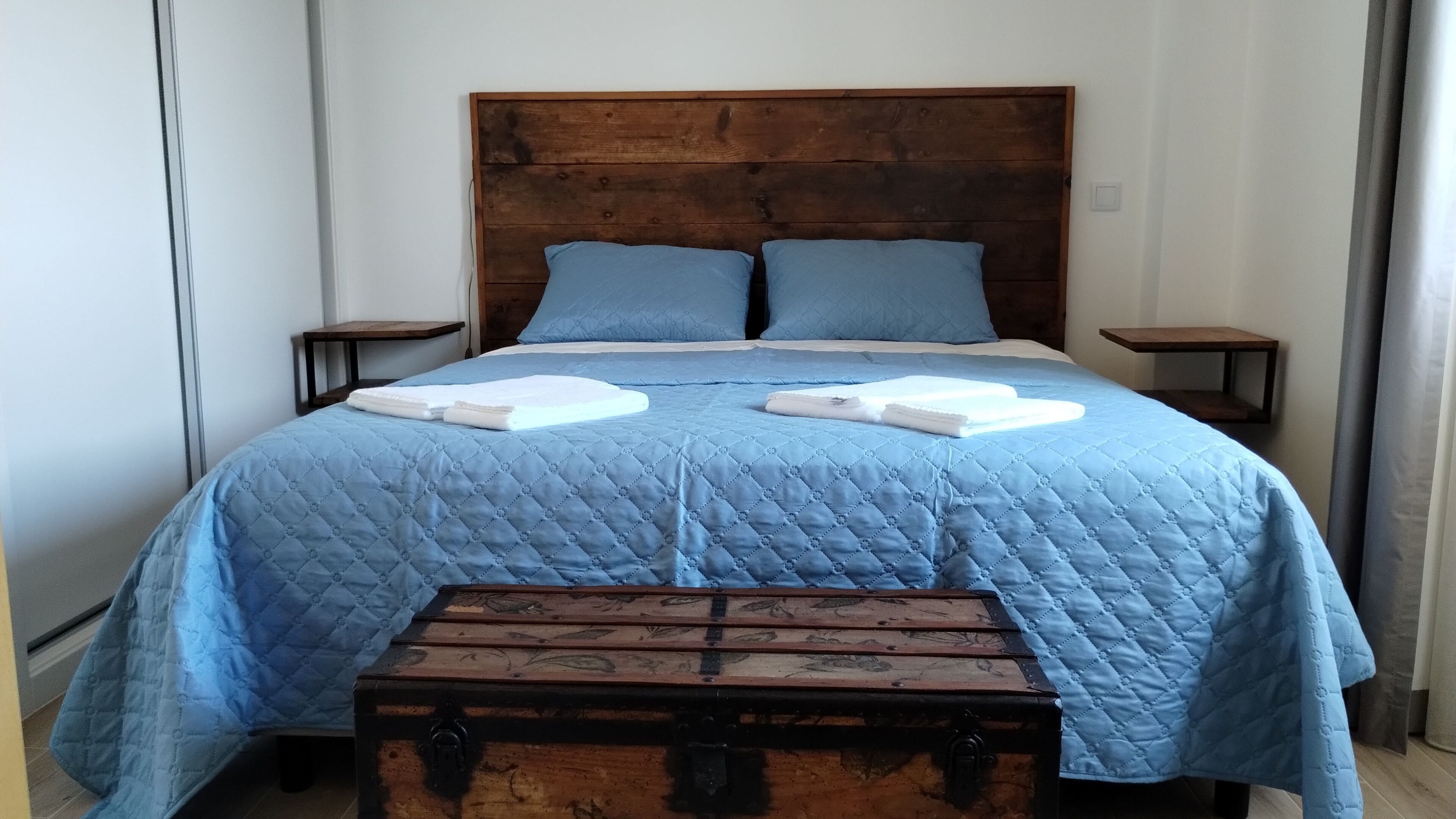 Family Room, Air conditioning, Courtyard View